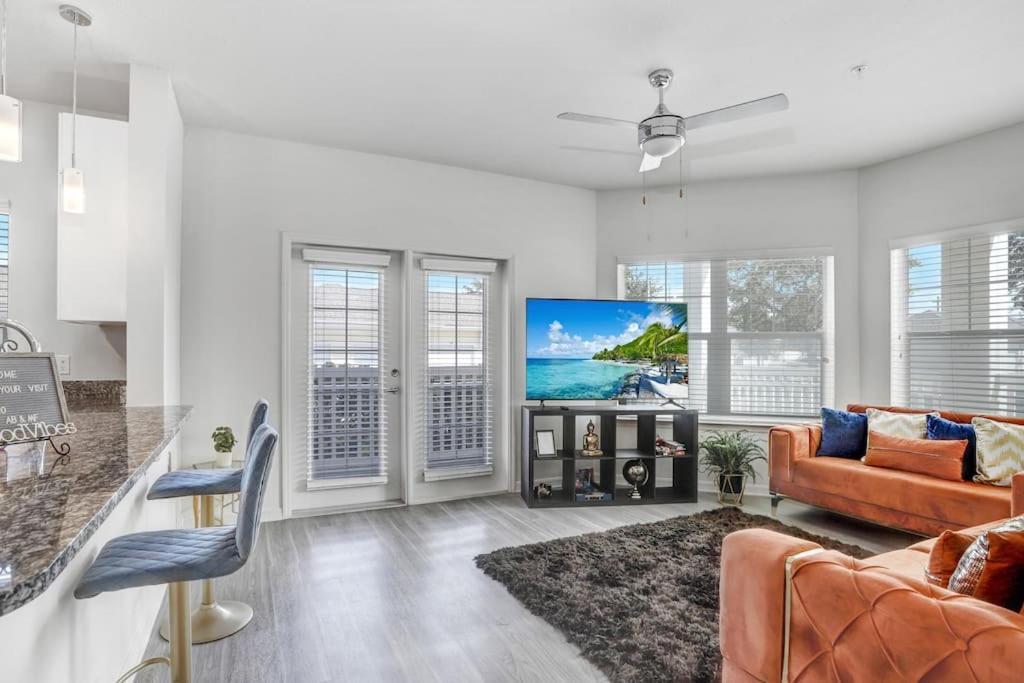 2-Bedroom Eccentric Oasis Tampa Luaran gambar